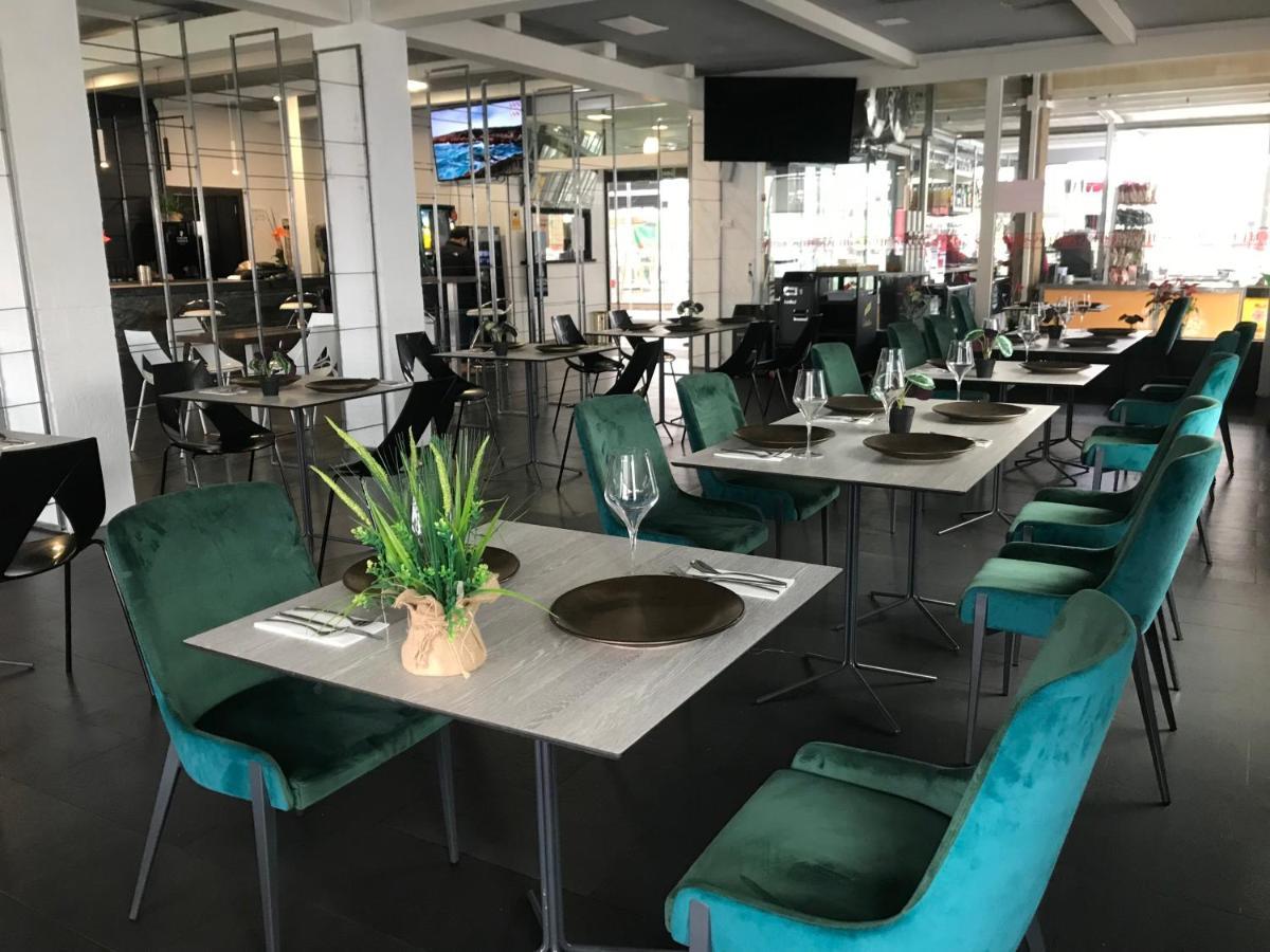 Narón Hotel Chips Ferrol מראה חיצוני תמונה